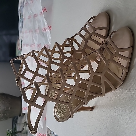 Vince Camuto Shoes - Vince Camuto Paxton caged dress sandals in Nude Sz 7